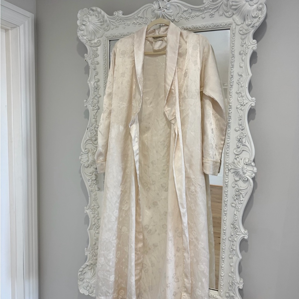 Christian Dior Vintage Elegant Cream Women's Duster Robe Dress
